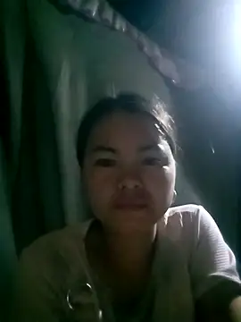 Snapshot of emly-xinh18 chatting on 19, 9, 2025 emly-xinh18 online show from 19, 9, 2025