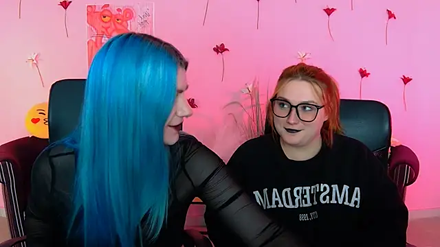 casey meow  online show from 21, 4, 2026