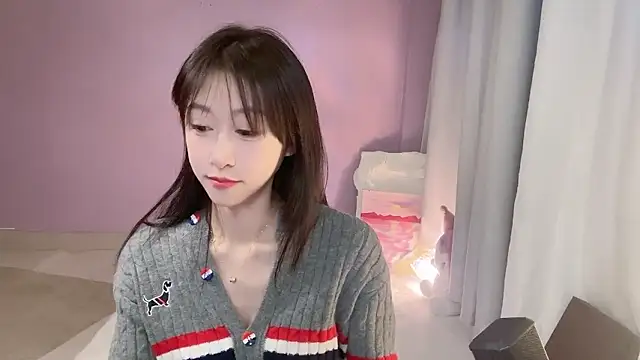 Snapshot of ai-ai-mi chatting on 21, 11, 2025 ai-ai-mi online show from 21, 11, 2025