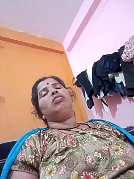 Snapshot of Hott_locky chatting on 8, 10, 2025 Hott locky online show from 8, 10, 2025