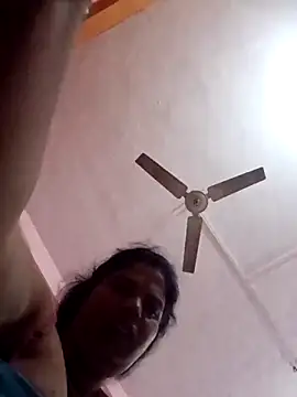 Snapshot of Hott_locky chatting on 12, 10, 2025 Hott locky online show from 12, 10, 2025