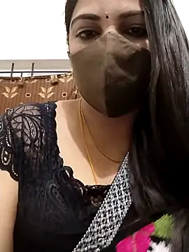 hottamil honey couples online show from 2, 10, 2025