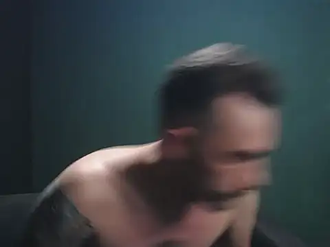 Snapshot of guesswhatbitch chatting on 24, 9, 2025 guesswhatbitch online show from 24, 9, 2025