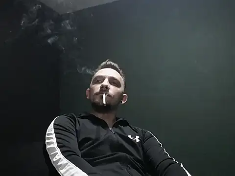 Snapshot of guesswhatbitch chatting on 9, 10, 2025 guesswhatbitch online show from 9, 10, 2025