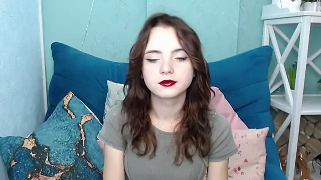 Snapshot of VivienneRo chatting on 20, 9, 2025 VivienneRo online show from 20, 9, 2025