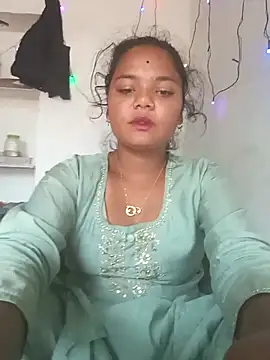 Hot Shredha online show from 30, 10, 2025