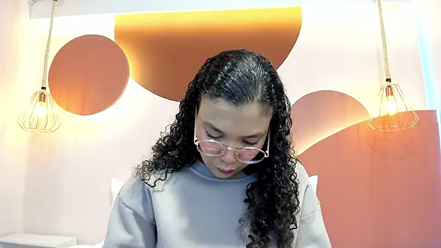 SweetStarr  online show from 23, 9, 2025