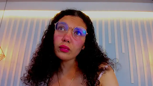 SweetStarr  online show from 13, 10, 2025