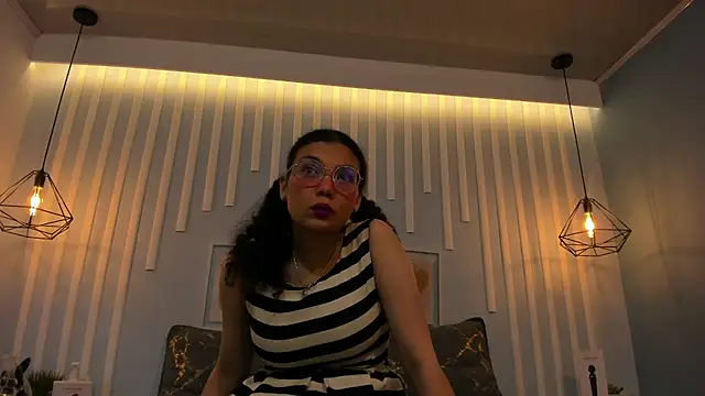 SweetStarr  online show from 23, 10, 2025