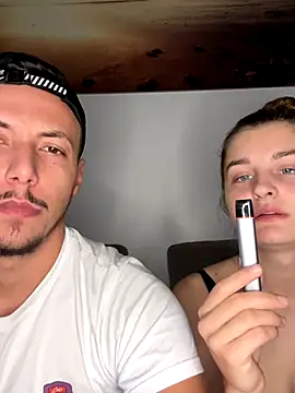 Snapshot of only4love chatting on 28, 9, 2025 only4love online show from 28, 9, 2025