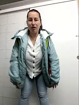 Snapshot of bichota85 chatting on 14, 1, 2026 bichota85 online show from 14, 1, 2026