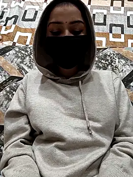 Sophia James  online show from 18, 12, 2025