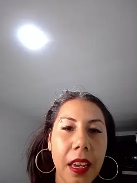 Snapshot of vixen_velvett1 chatting on 30, 9, 2025 vixen velvett1 online show from 30, 9, 2025