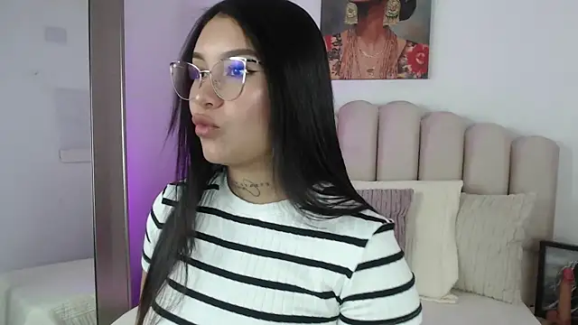 miawhite x1 online show from 7, 10, 2025