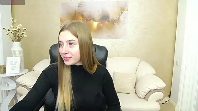 KissMe Now  online show from 5, 11, 2025