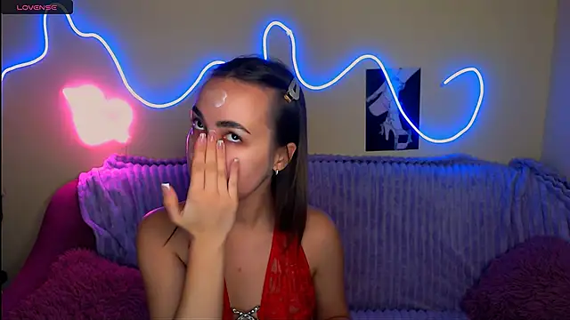 Snapshot of Mia_cutie77 chatting on 12, 10, 2025 Mia cutie77 online show from 12, 10, 2025