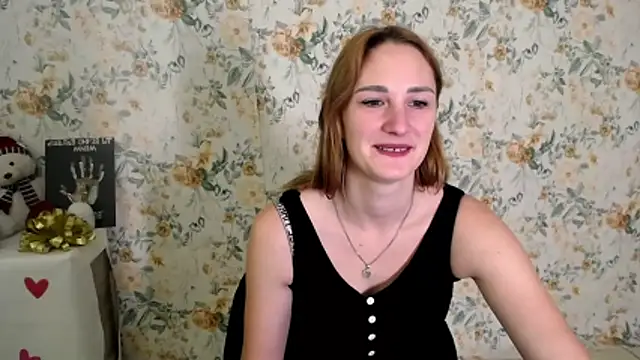 Milana Cutie  online show from 23, 10, 2025