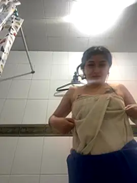 Snapshot of Daphnee-x chatting on 1, 11, 2025 Daphnee-x online show from 1, 11, 2025