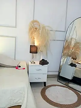 Violet and Paul online show from 19, 10, 2025