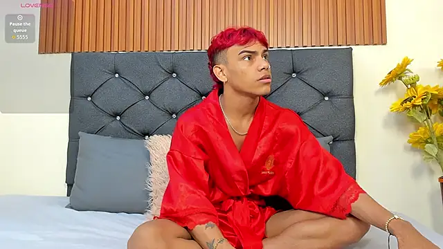 Snapshot of enzo_carter chatting on 14, 10, 2025 enzo carter online show from 14, 10, 2025