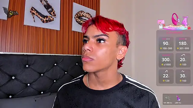 Snapshot of enzo_carter chatting on 28, 10, 2025 enzo carter online show from 28, 10, 2025