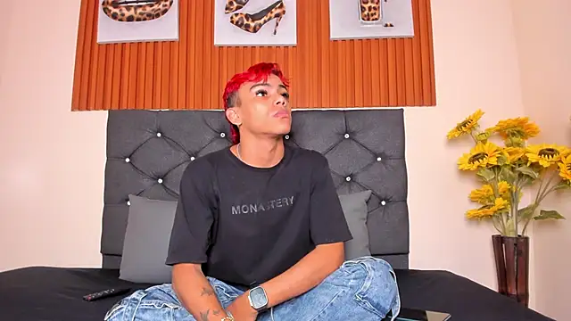 Snapshot of enzo_carter chatting on 30, 10, 2025 enzo carter online show from 30, 10, 2025