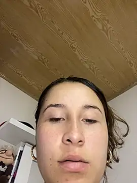 Swet Violet online show from 27, 9, 2025