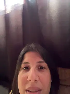 Snapshot of Chiarita2 chatting on 16, 9, 2025 Chiarita2 online show from 16, 9, 2025