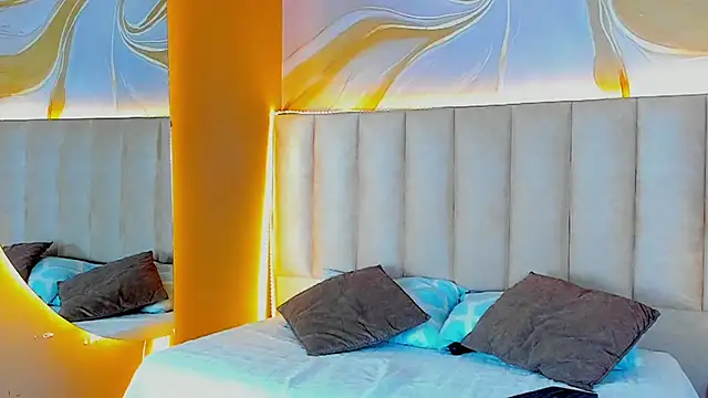 Snapshot of ElectraScot chatting on 28, 9, 2025 ElectraScot online show from 28, 9, 2025