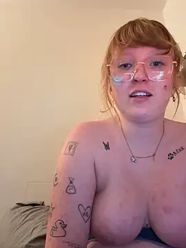 Snapshot of roxybliss3 chatting on 16, 6, 2026 roxybliss3 online show from 16, 6, 2026
