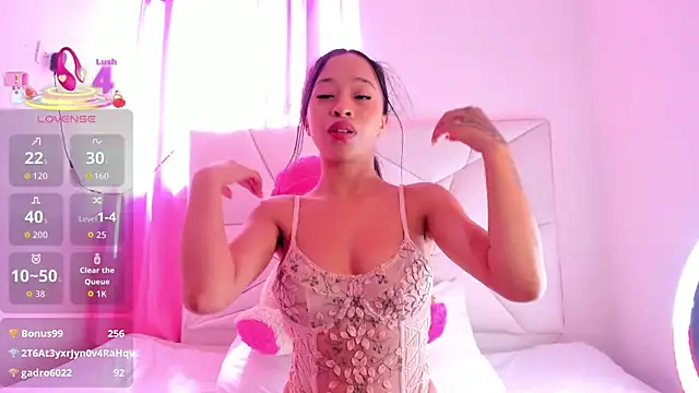 Snapshot of CatalinaBel chatting on 11, 10, 2025 CatalinaBel online show from 11, 10, 2025