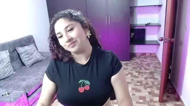 Snapshot of Gia_Dior chatting on 4, 3, 2026 Gia Dior online show from 4, 3, 2026