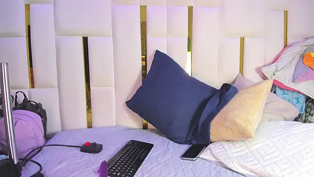 Snapshot of mia_vy chatting on 26, 3, 2026 mia vy online show from 26, 3, 2026