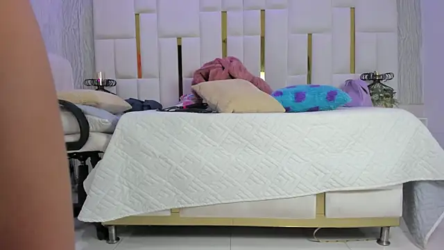 Snapshot of mia_vy chatting on 28, 3, 2026 mia vy online show from 28, 3, 2026