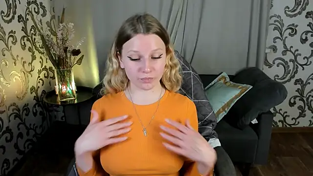  Velvet peach  online show from 21, 10, 2025