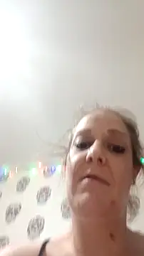 Snapshot of curvybabe88 chatting on 20, 11, 2025 curvybabe88 online show from 20, 11, 2025