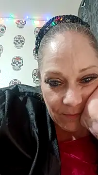 Snapshot of curvybabe88 chatting on 26, 11, 2025 curvybabe88 online show from 26, 11, 2025