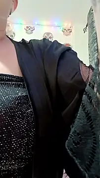 Snapshot of curvybabe88 chatting on 29, 11, 2025 curvybabe88 online show from 29, 11, 2025