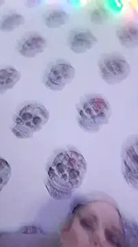 Snapshot of curvybabe88 chatting on 2, 12, 2025 curvybabe88 online show from 2, 12, 2025