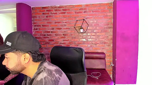 Snapshot of Hot_Threesomee chatting on 27, 9, 2025 Hot Threesomee online show from 27, 9, 2025