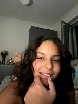 Snapshot of liss_bby_ chatting on 19, 9, 2025 liss bby online show from 19, 9, 2025