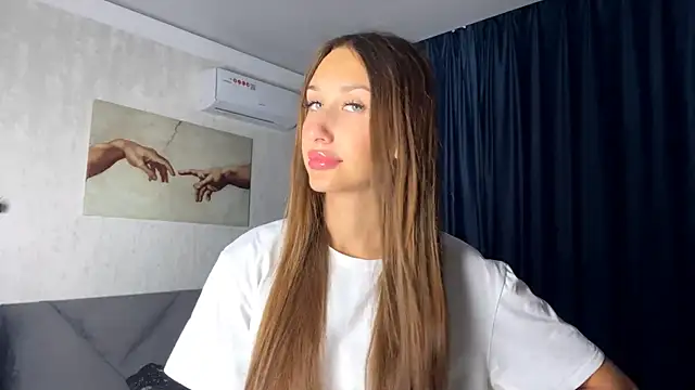 Snapshot of DarkSignal chatting on 29, 9, 2025 DarkSignal online show from 29, 9, 2025