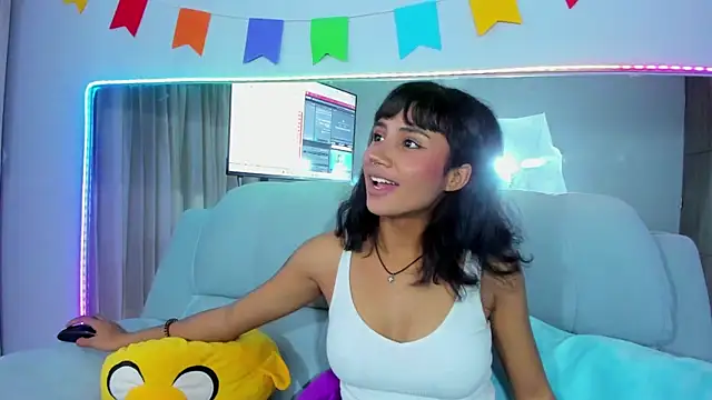 Snapshot of Lola_Purple chatting on 11, 10, 2025 Lola Purple online show from 11, 10, 2025