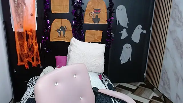 Snapshot of camilavargas_ chatting on 31, 10, 2025 camilavargas online show from 31, 10, 2025