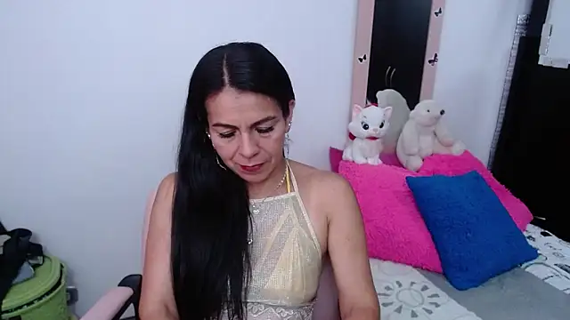 camilavargas  online show from 29, 11, 2025