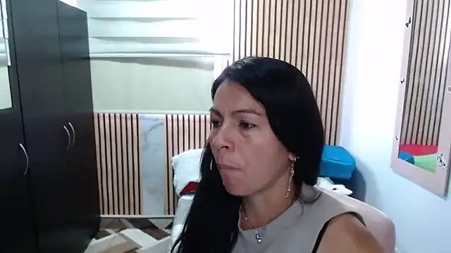 camilavargas  online show from 14, 5, 2026