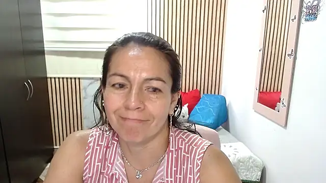 camilavargas  online show from 27, 5, 2026