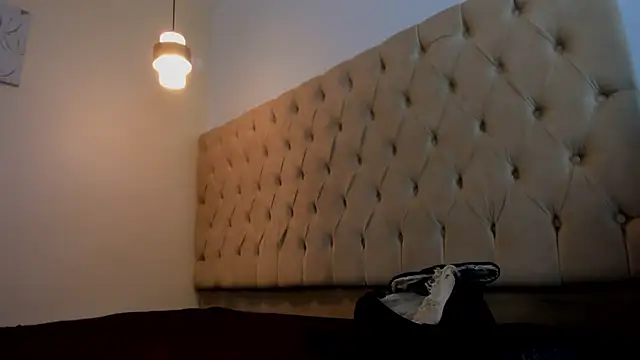 Naomis 35 online show from 3, 2, 2026