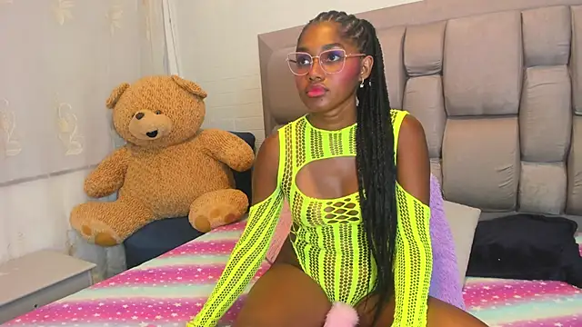 Beauty Luci online show from 7, 10, 2025