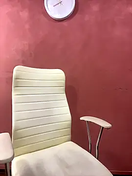 Snapshot of Ssusann_Pink chatting on 12, 10, 2025 Ssusann Pink online show from 12, 10, 2025